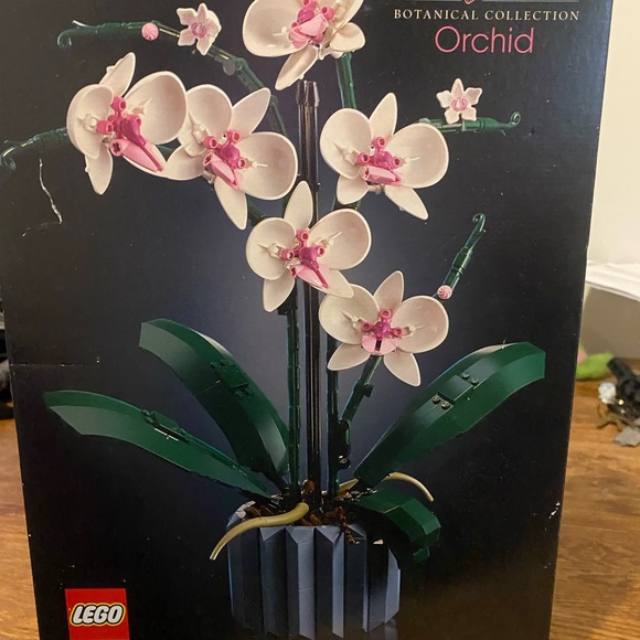 LEGO Botanical Collection Orchid - White and Pink - Picture 2 of 4